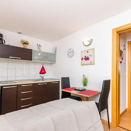 House Julija
